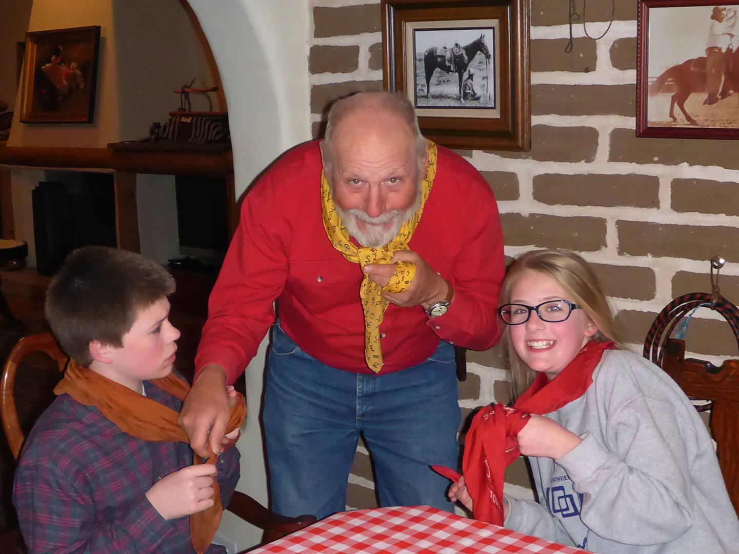 Wild rags 2 Hospitality-Tying the Buckaroo Knot